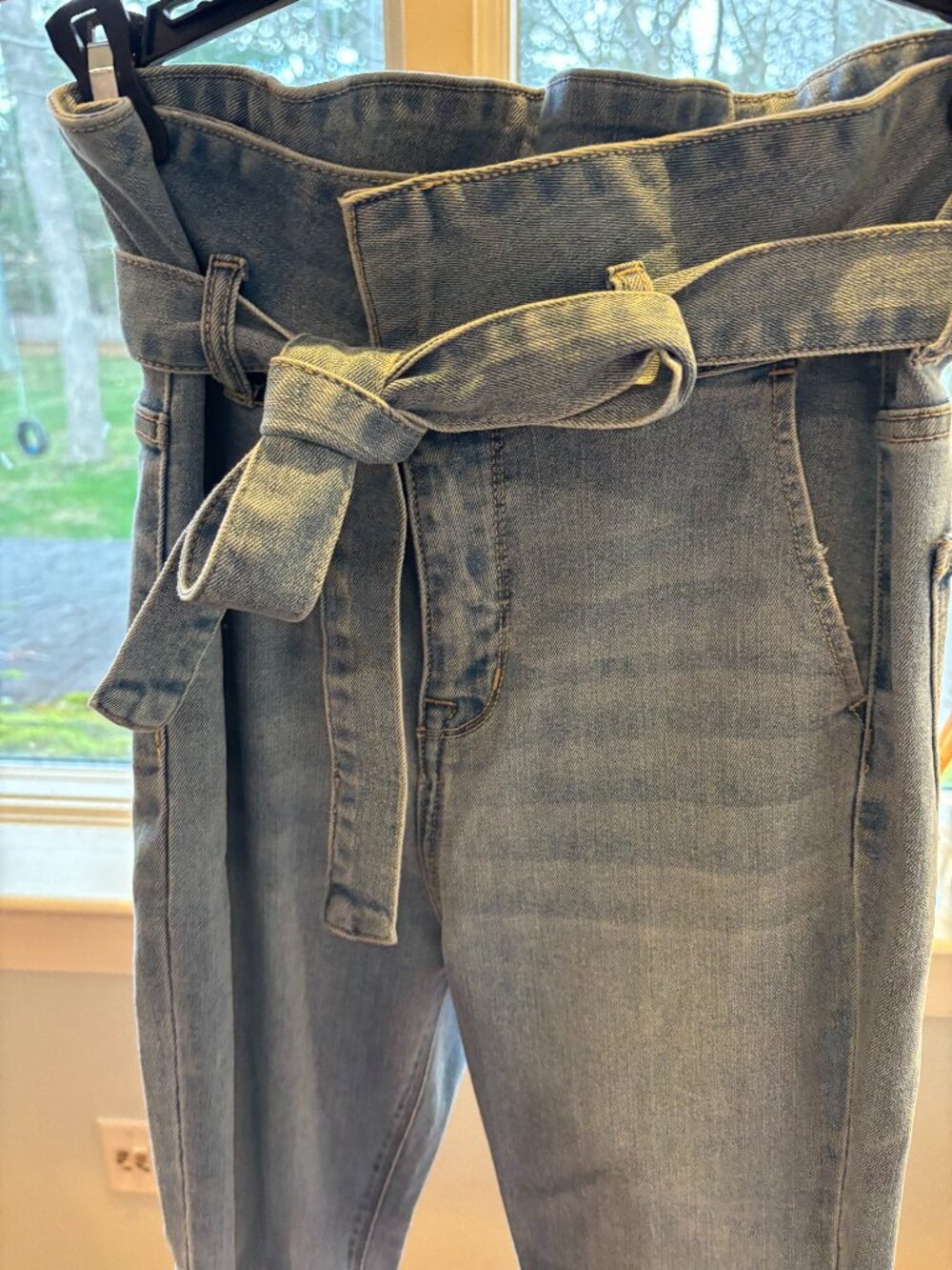 Windsor Light Wash Jeans with Belt